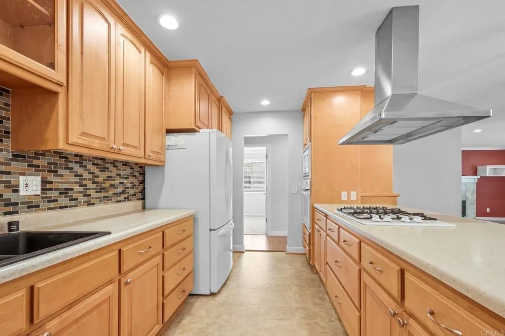 https://cdn.realtyfeed.com/cdn/127/306626001/c2aef1493c4410e782161390f9428593.webp