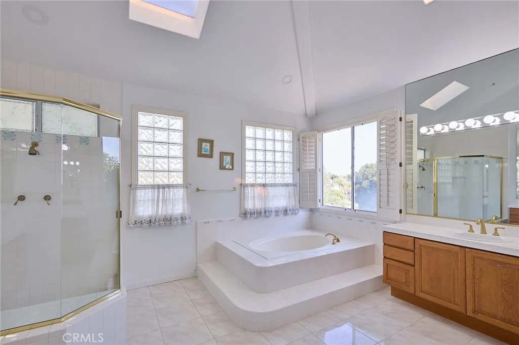 18662 Jockey Circle, Huntington Beach, CA, 92648