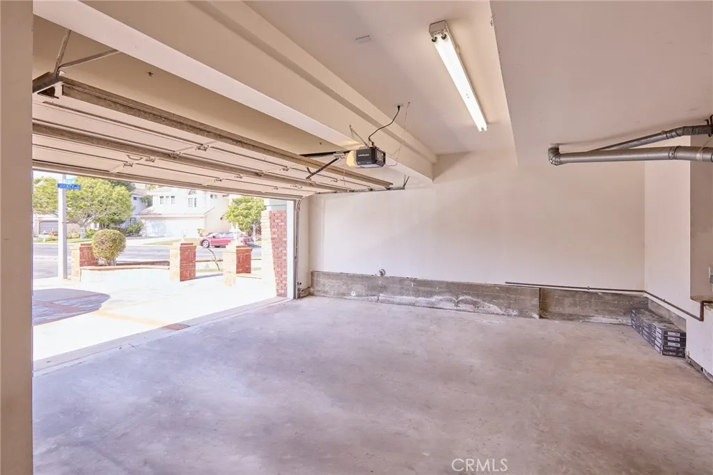 18662 Jockey Circle, Huntington Beach, CA, 92648