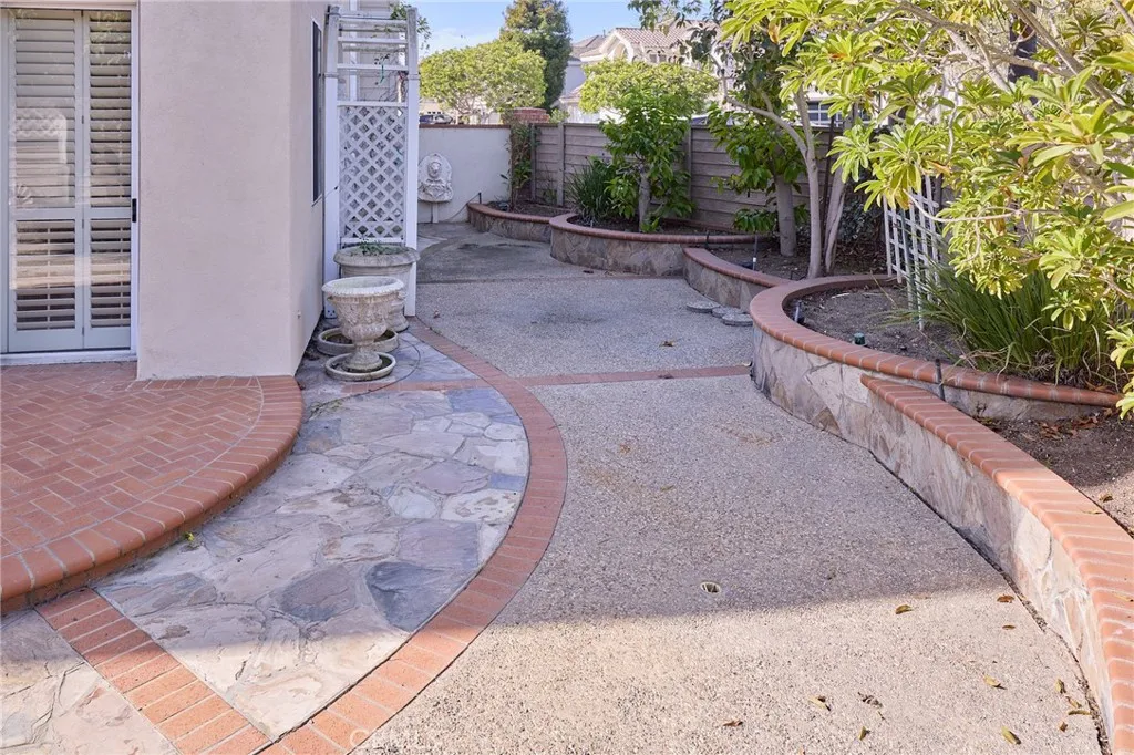 18662 Jockey Circle, Huntington Beach, CA, 92648