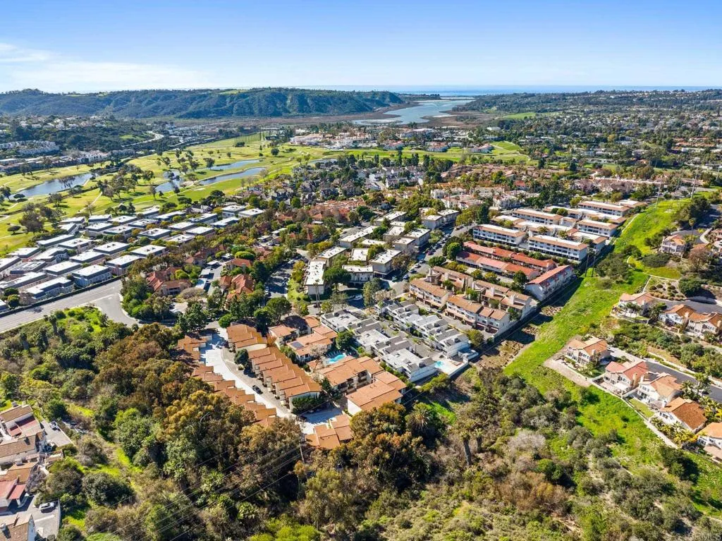 https://cdn.realtyfeed.com/cdn/127/306626034/a7a0832715c77bbed681a6d6b5b3b152.webp