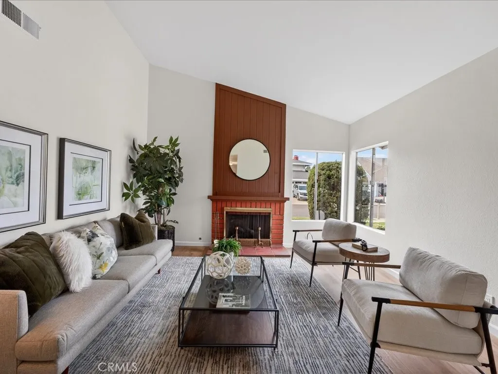 Tustin, CA 92780