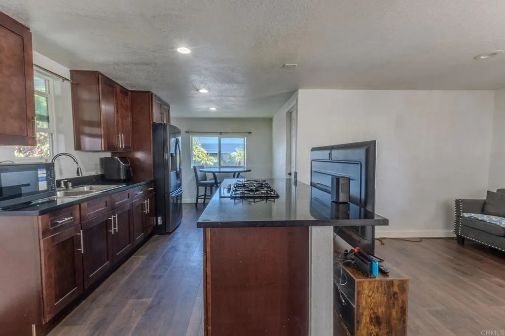 https://cdn.realtyfeed.com/cdn/127/306626090/3e35d5cc73e958b587353c34484ed141.webp
