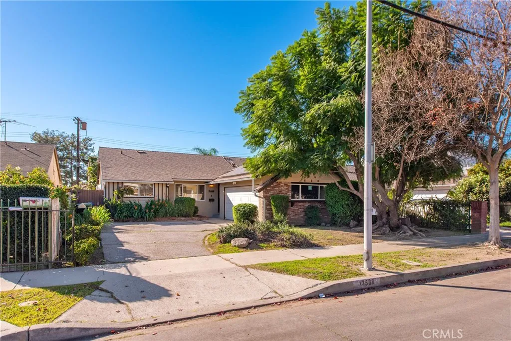 13538 Cantara, Panorama City, CA 91402 - Photo 3 of 54, Panorama City, CA