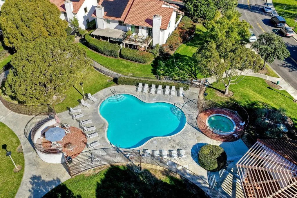 https://cdn.realtyfeed.com/cdn/127/306626096/250dc34bee063c3a6753f57942eb2307.webp