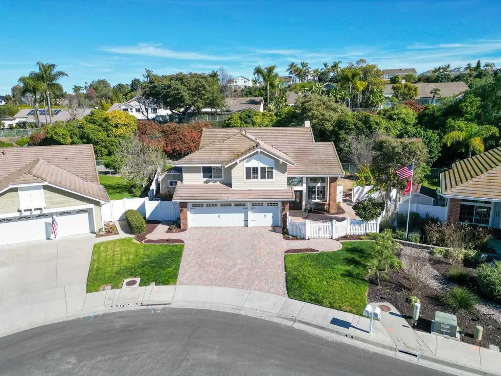 https://cdn.realtyfeed.com/cdn/127/306626102/1e6231d3cf81b3eee0af266a97d6f1b2.webp
