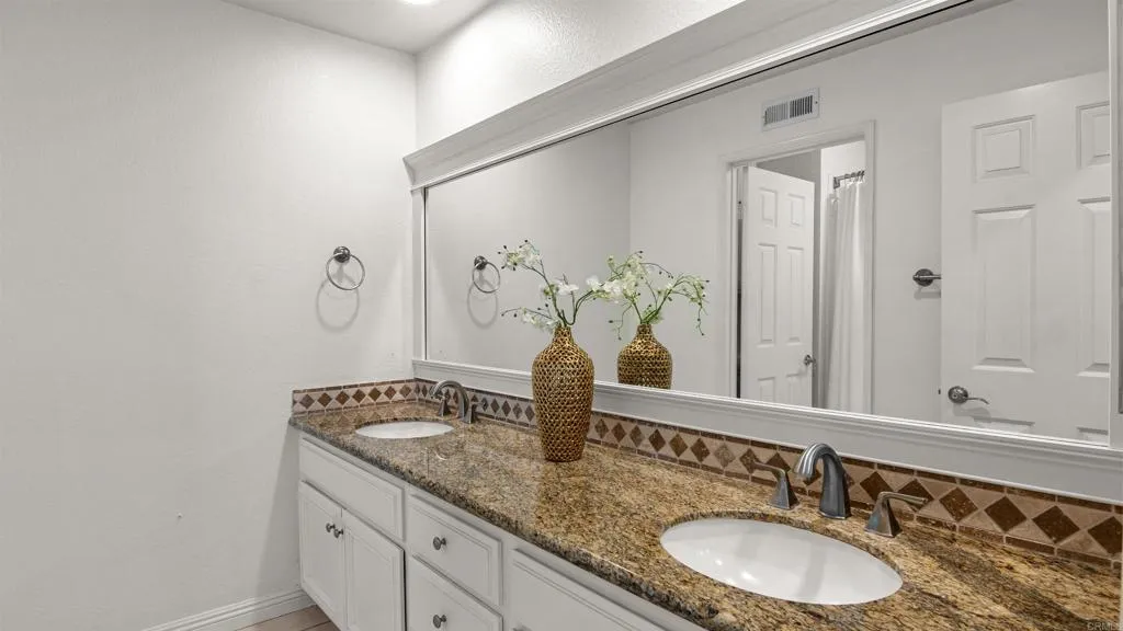 https://cdn.realtyfeed.com/cdn/127/306626102/5879f098f3e63250c750214e12cbb580.webp