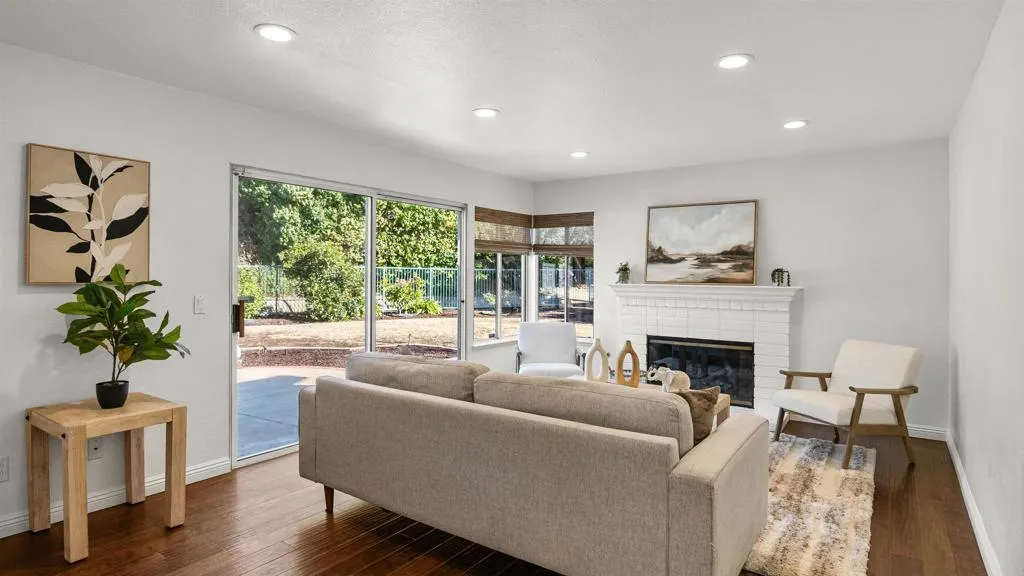 https://cdn.realtyfeed.com/cdn/127/306626102/8fd84d4b9f15d64e0c4420c479f8694f.webp