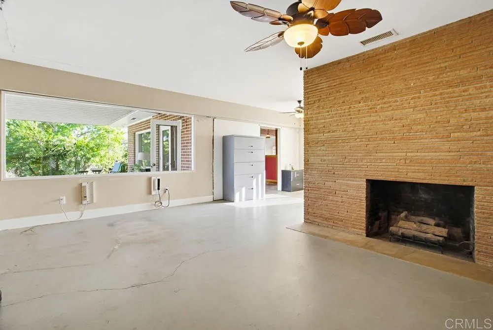 https://cdn.realtyfeed.com/cdn/127/306626107/813e62aa3a8aa414e3c365c7c7f8868e.webp