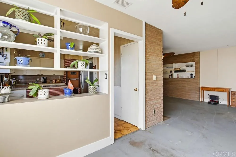 https://cdn.realtyfeed.com/cdn/127/306626107/863461a6f77558ab5e2260f920276819.webp