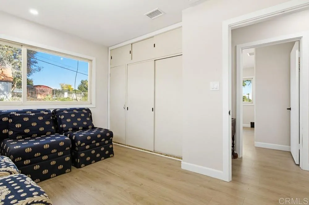 https://cdn.realtyfeed.com/cdn/127/306626107/e40555b0d446edb0f4179488b1ef3754.webp