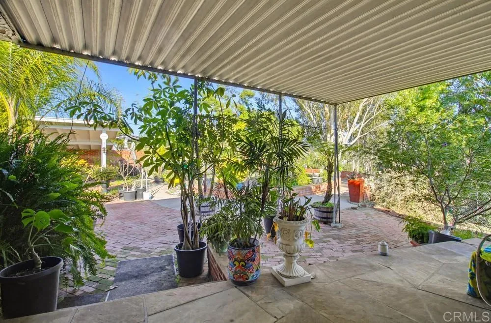 https://cdn.realtyfeed.com/cdn/127/306626107/eaccf0906912bb5023a56400368b1e91.webp