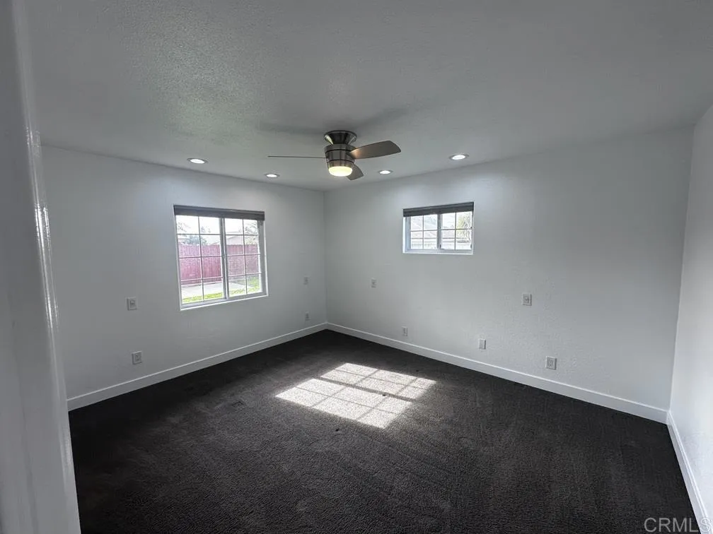 https://cdn.realtyfeed.com/cdn/127/306626111/6aeeb205616d7108bf06f9fc2e7b66ee.webp
