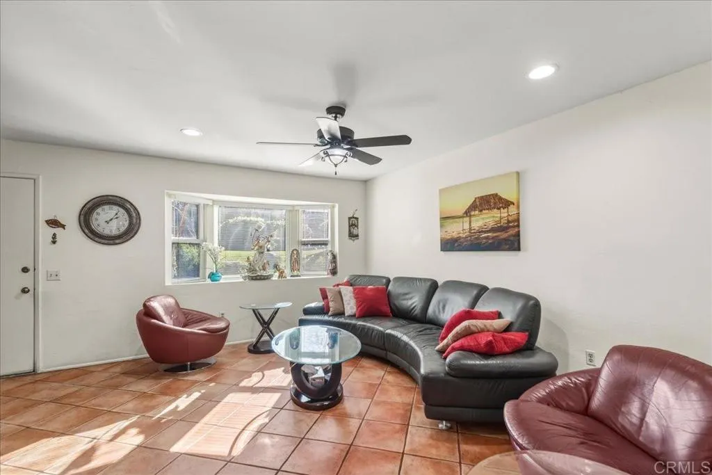 Photo #4: PTP2600591 Listing: Photo #4