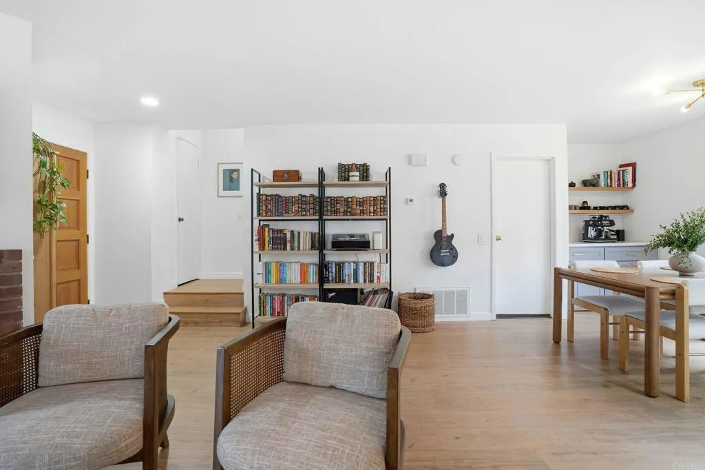 https://cdn.realtyfeed.com/cdn/127/306626189/020814b4c0e629fa76c387c5f122541b.webp