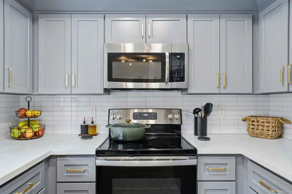 https://cdn.realtyfeed.com/cdn/127/306626189/9dff09c3a9742c3772461bc7fc9990e0.webp