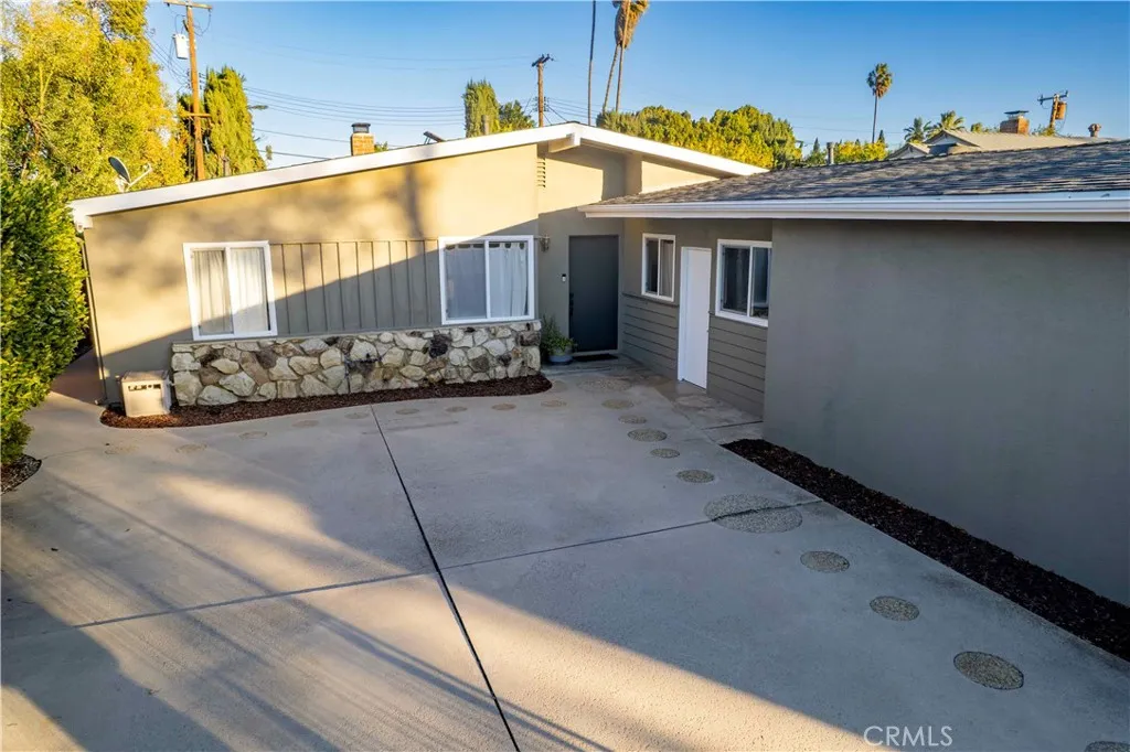 6914 Andasol, Lake Balboa, CA 91406 - Photo 3 of 41, Lake Balboa, CA