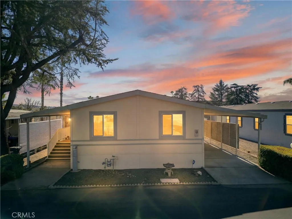 Hemet, CA 92543