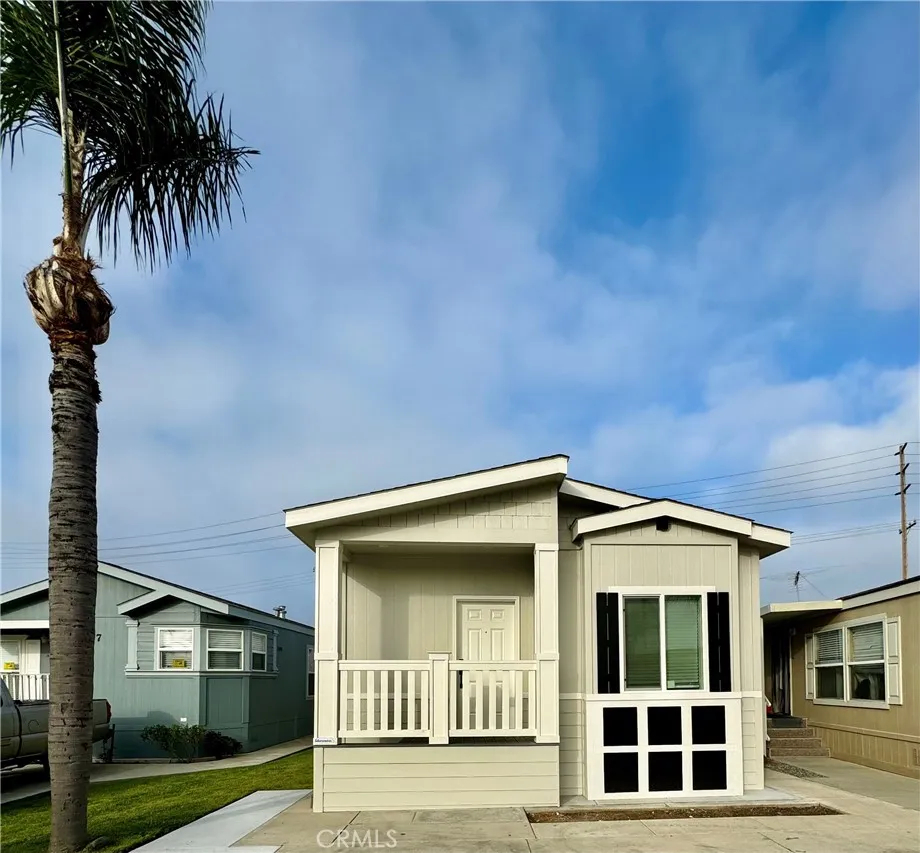 2627 E La Palma Avenue Unit 18, Anaheim, CA 92806 - Main photo, Anaheim, CA