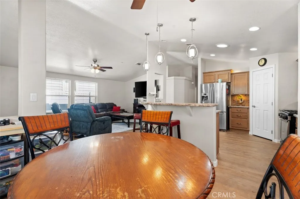 https://cdn.realtyfeed.com/cdn/127/306626368/4254bf7c39670c329257a01494fff865.webp