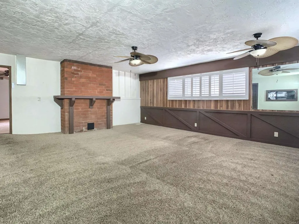 https://cdn.realtyfeed.com/cdn/127/306626385/c34ce47499db602803919573db8c24ca.webp