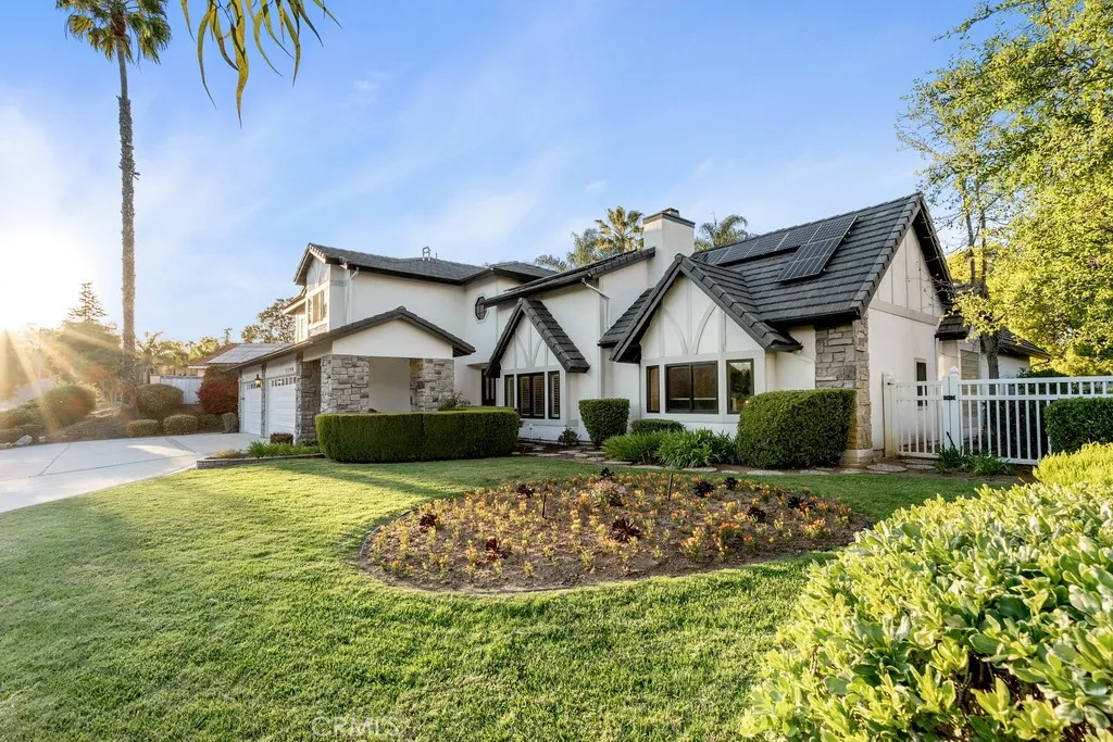 https://cdn.realtyfeed.com/cdn/127/306626387/6a42a59a4a25ee2e735668fb760d4324.webp