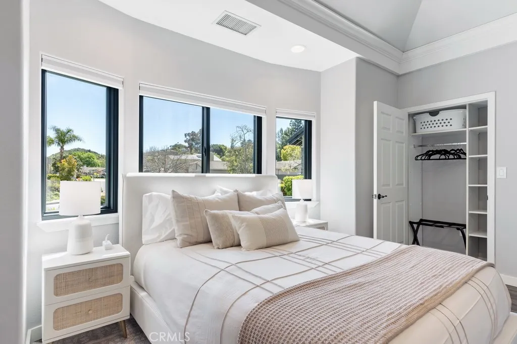 https://cdn.realtyfeed.com/cdn/127/306626387/a959990cd3758f6302e39543a681fb6d.webp