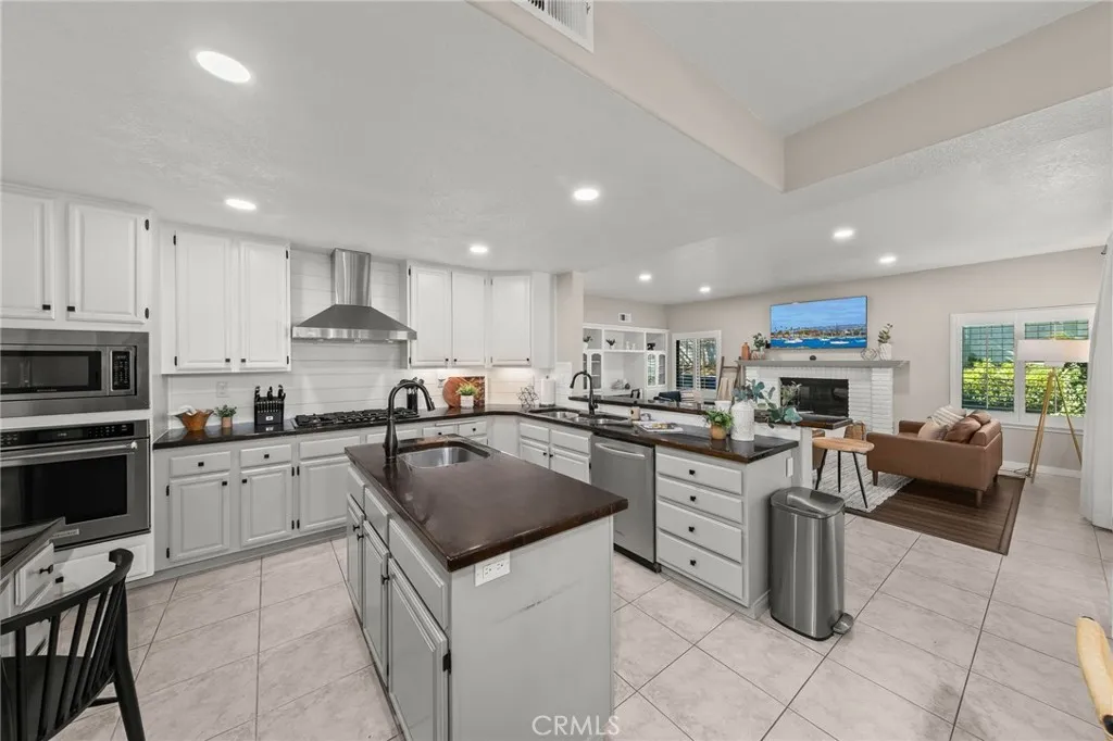https://cdn.realtyfeed.com/cdn/127/306626387/ce6484854087fc056cc78996abf5fca6.webp