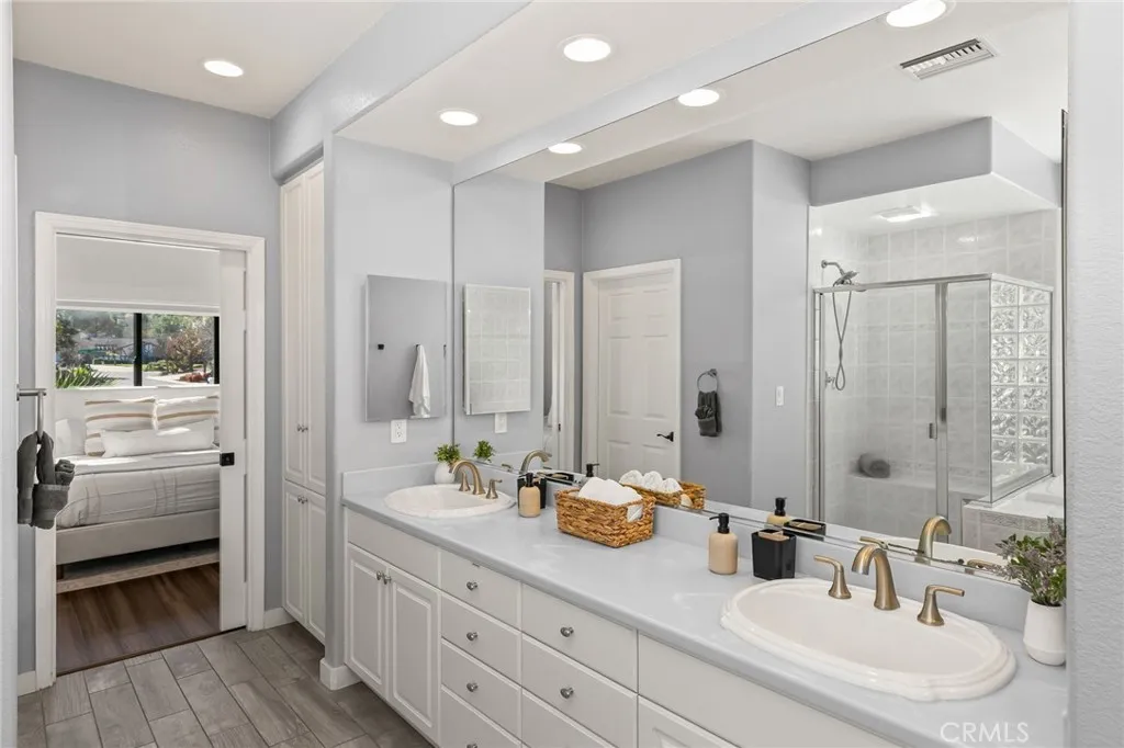 https://cdn.realtyfeed.com/cdn/127/306626387/f428cc647e901db0ab2eb652687b4423.webp
