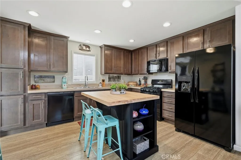 16347 Pueblo Trail, Clearlake Oaks, CA 95423 - Photo 3 of 45, Clearlake Oaks, CA