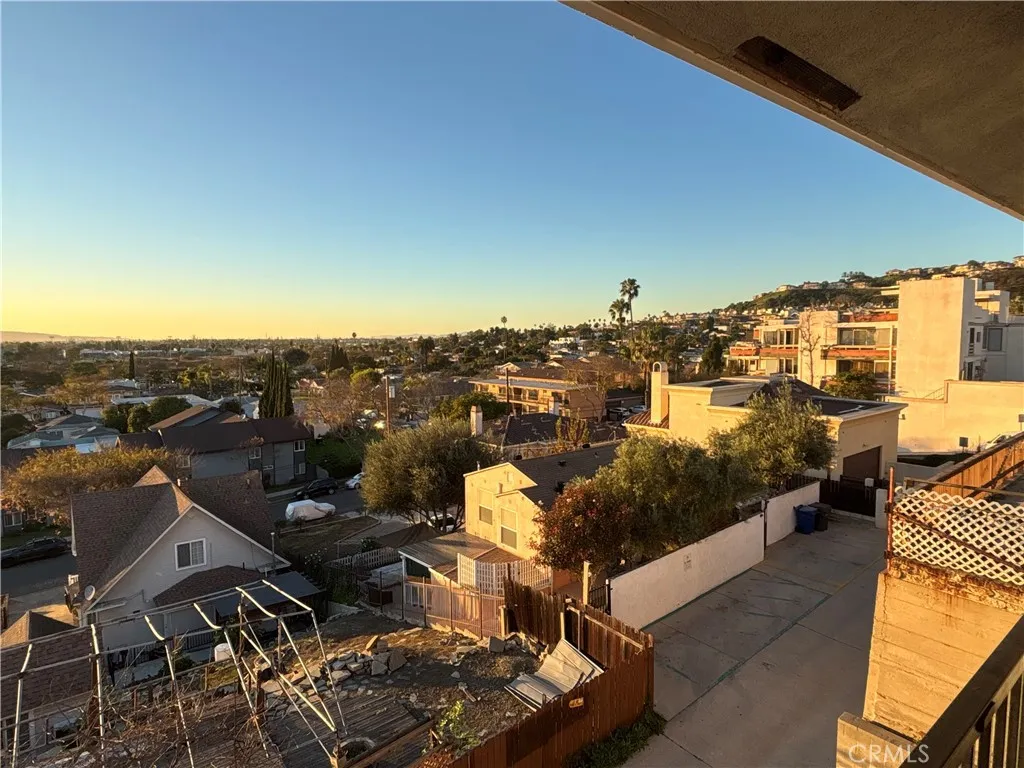1881 Molino, Signal Hill, CA 90755 - Photo 4 of 12, Signal Hill, CA