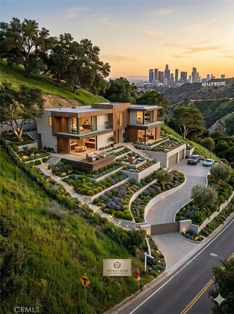 3669 Coldwater Canyon, Studio City, CA, 91604