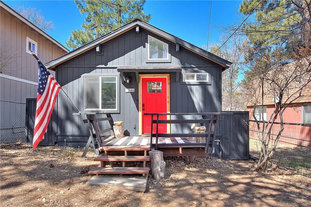 346 San Bernardino Avenue, Sugarloaf, CA 92386 - Main photo, Sugarloaf, CA