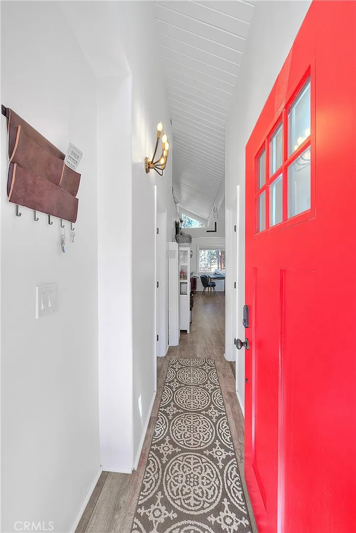 346 San Bernardino Avenue, Sugarloaf, CA 92386 - Photo 4 of 37, Sugarloaf, CA