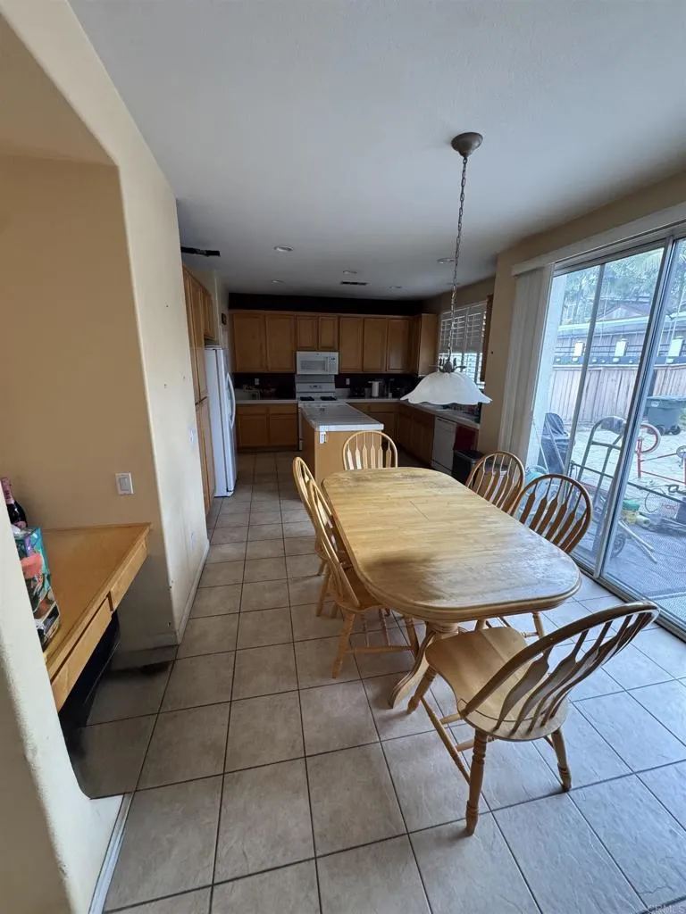 https://cdn.realtyfeed.com/cdn/127/306626565/88539858e6a1b30d29b122216aa1855f.webp