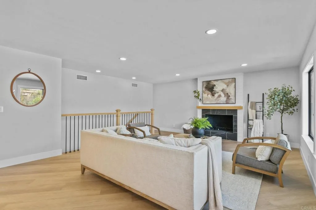 https://cdn.realtyfeed.com/cdn/127/306626592/4b08b1f6d5648ccb6ea2edce80372a6a.webp