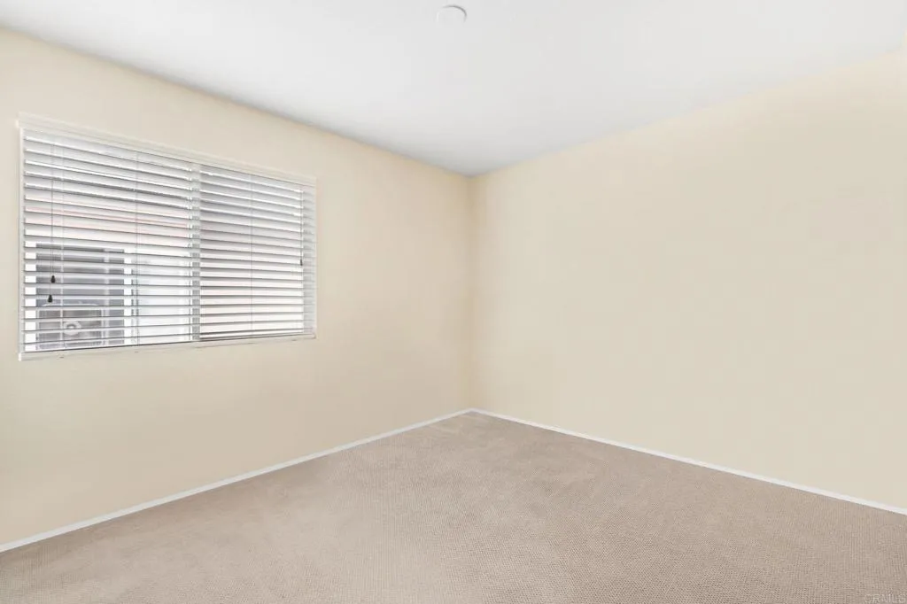 https://cdn.realtyfeed.com/cdn/127/306626594/00864b0f3845989dedaef5a351705b7a.webp