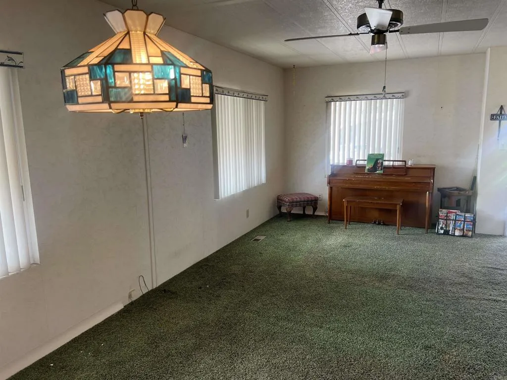 https://cdn.realtyfeed.com/cdn/127/306626599/dab7a9a5aa28ca403ef9498a396a5f94.webp