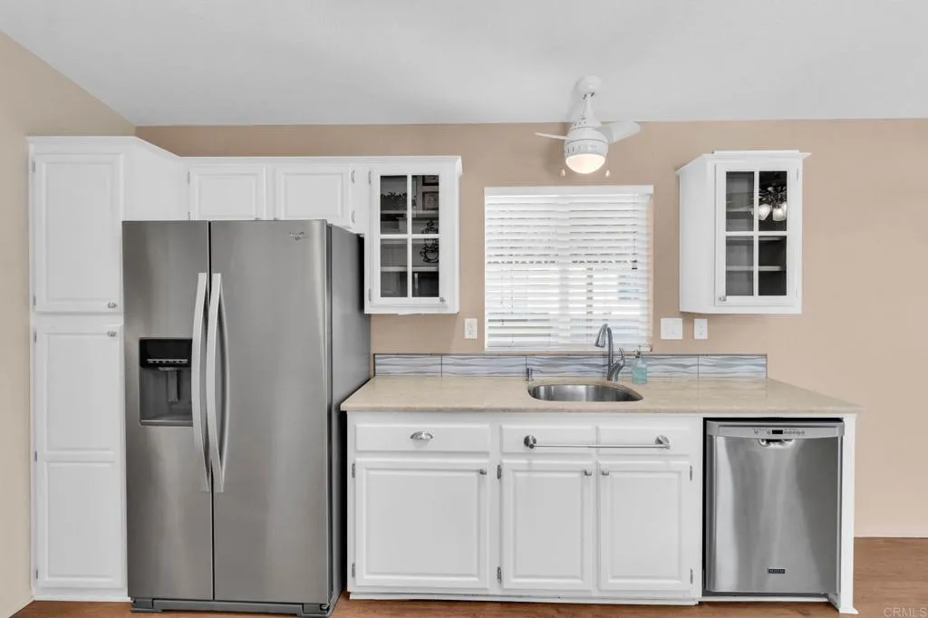 https://cdn.realtyfeed.com/cdn/127/306626654/12d2fdf22076f74ce129adba527954dc.webp