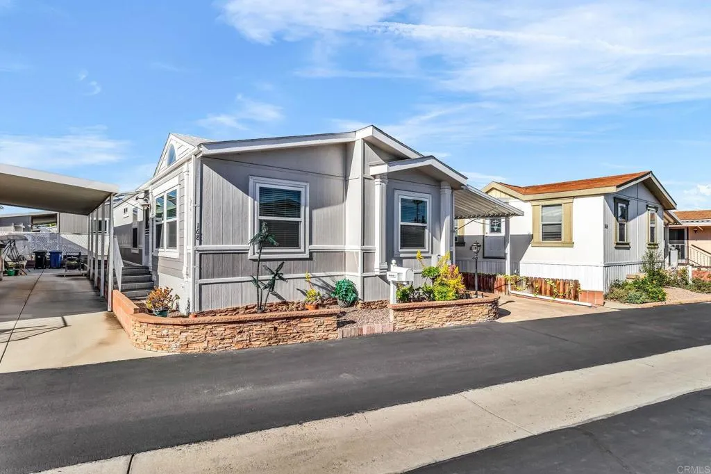 https://cdn.realtyfeed.com/cdn/127/306626654/f4e11786953010a9a9599a0d12cb6b87.webp