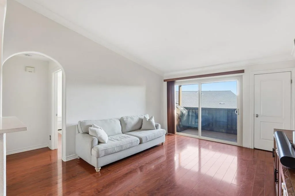 Photo #5: PTP2600606 Listing: Photo #5