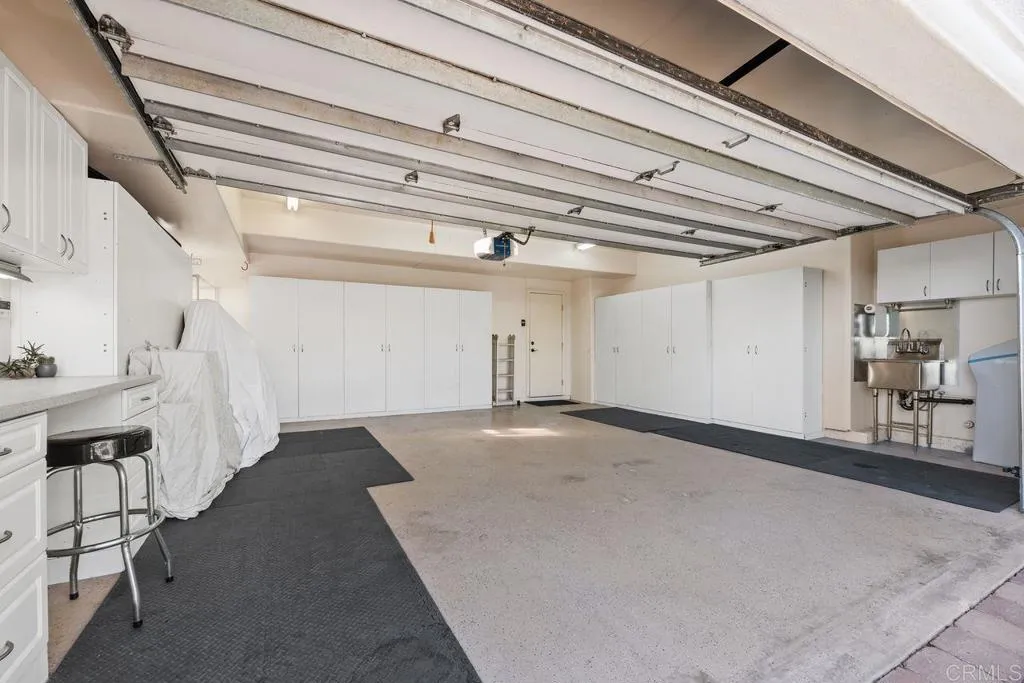 https://cdn.realtyfeed.com/cdn/127/306626675/0be64f92d9412790846e44edc73c7341.webp