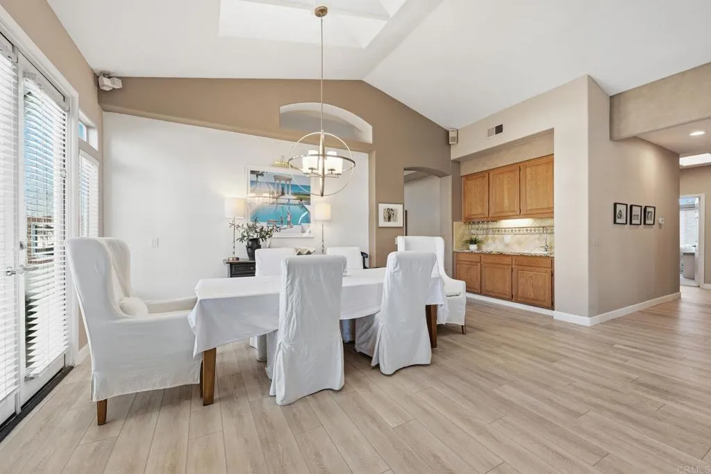 https://cdn.realtyfeed.com/cdn/127/306626687/015160a1cee6ee4fea78016dedf94a85.webp