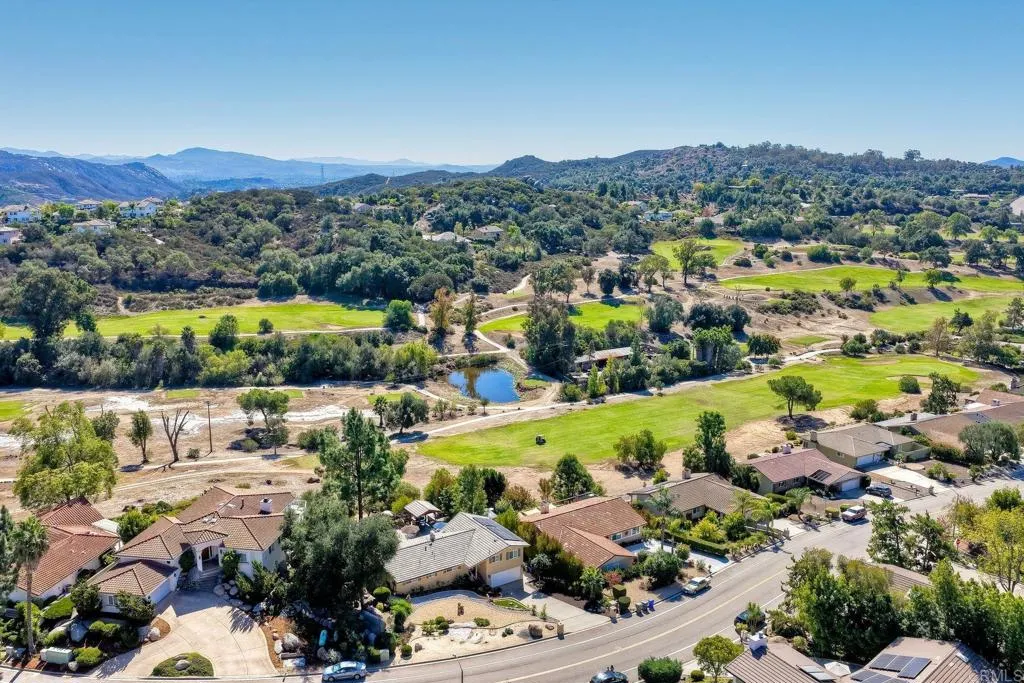 https://cdn.realtyfeed.com/cdn/127/306626731/200724ca3017aef6ac3344f41add1568.webp