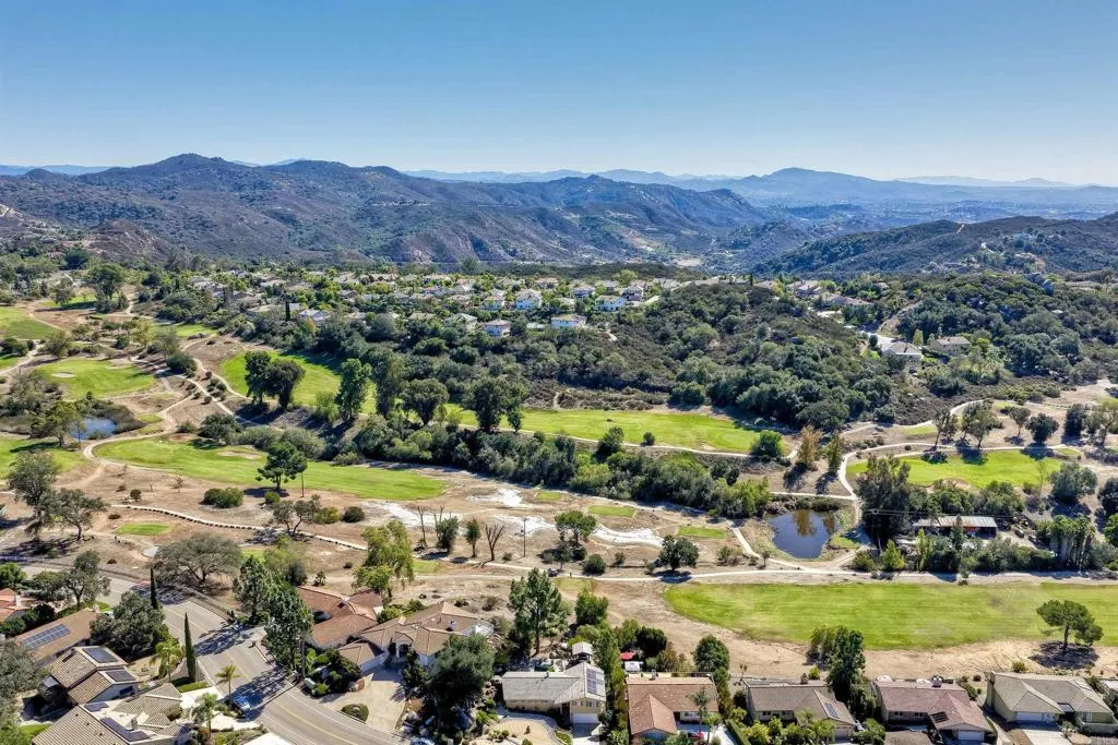 https://cdn.realtyfeed.com/cdn/127/306626731/3932f8068b782ab01f51de33a43fbac0.webp