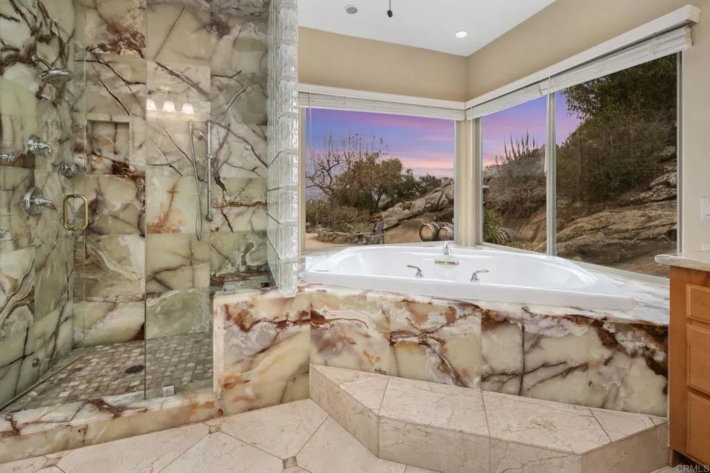 https://cdn.realtyfeed.com/cdn/127/306626733/8c371a9a61f700c7e9e09f7e448c6b9b.webp