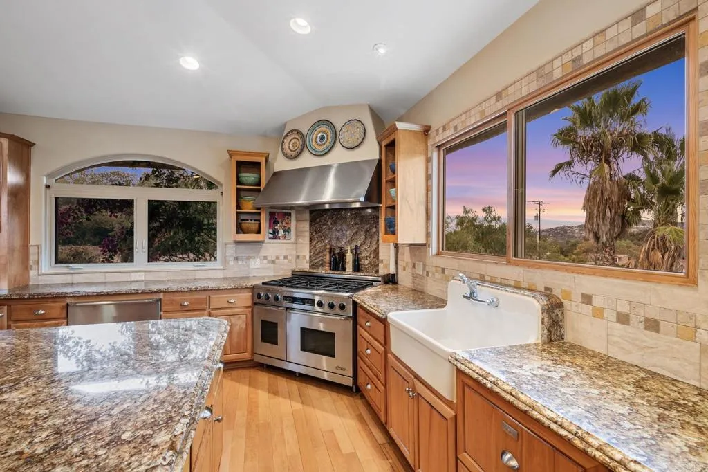 https://cdn.realtyfeed.com/cdn/127/306626733/9e13fee54cb5b3046434b1e453c058a5.webp