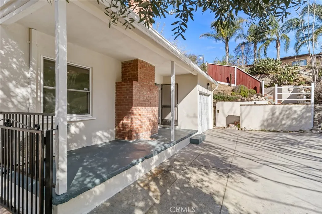 9817 Commerce, Tujunga, CA 91042 - Photo 2 of 25, Tujunga, CA