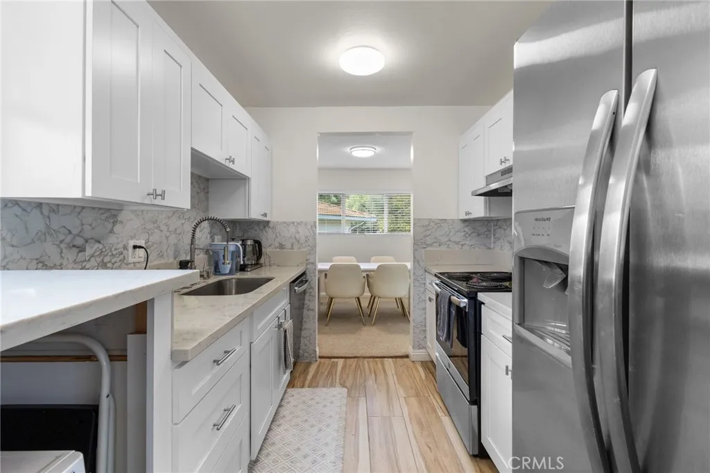 4714 Park Granada Unit 203, Calabasas, CA 91302 - Photo 4 of 21, Calabasas, CA