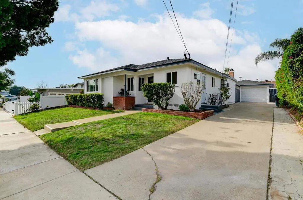 https://cdn.realtyfeed.com/cdn/127/306626751/5b7c02ba00e6161c599c1e00cef30c1d.webp